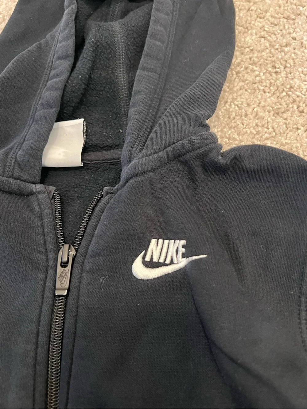 ⚫️NIKE: Boy size M, logo hooded zip-up jacket w/pockets, preowned⚫️